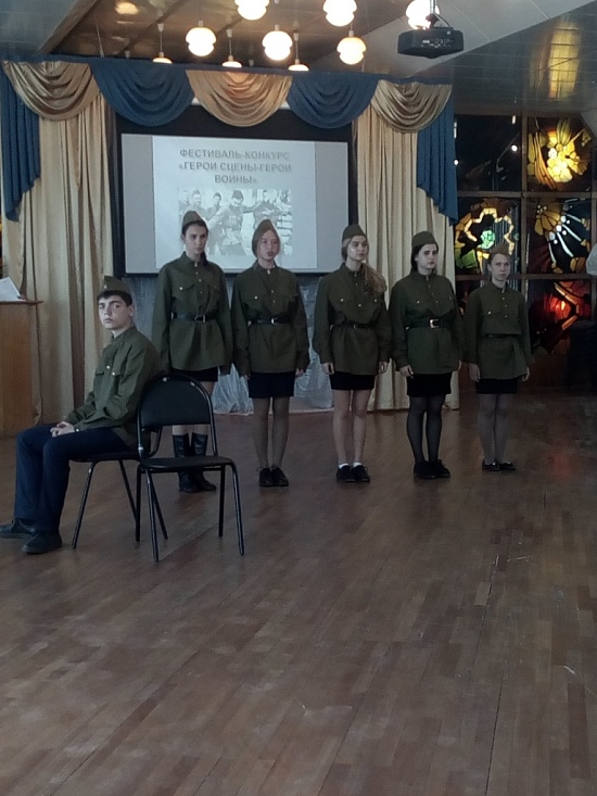 В Кировском районе состоялся фестиваль-конкурс 
театральных постановок «Герои сцены - герои войны»