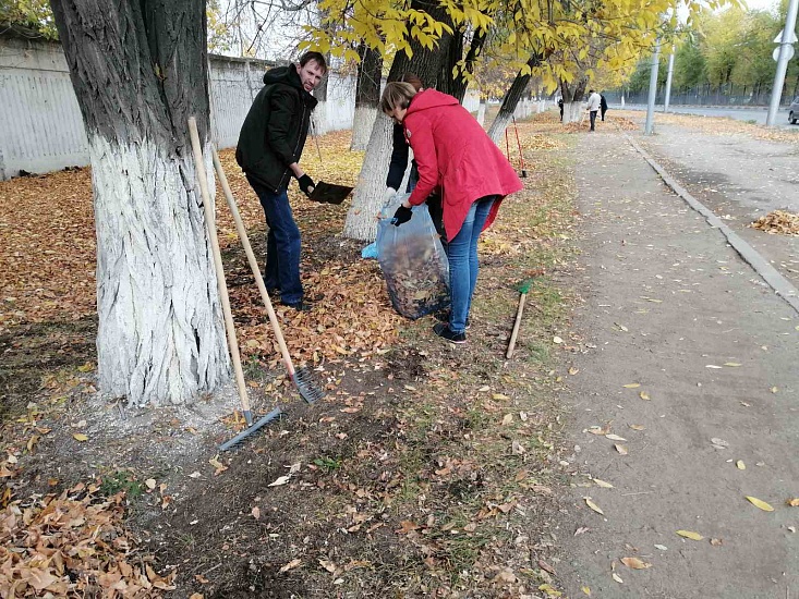 В Заводском районе состоялся субботник