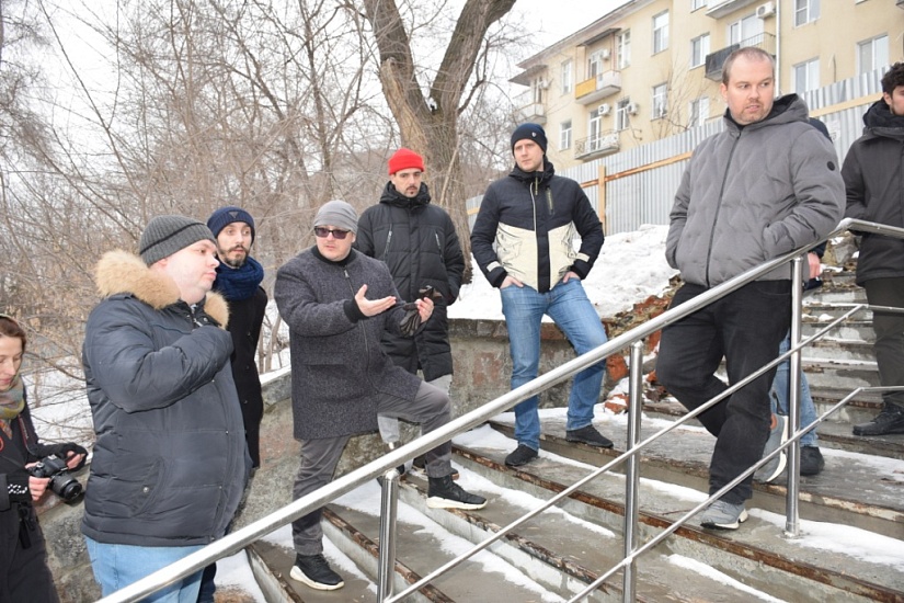 Градозащитники пришли к единому мнению, 
что необходимо полностью перестраивать лестницу на набережной