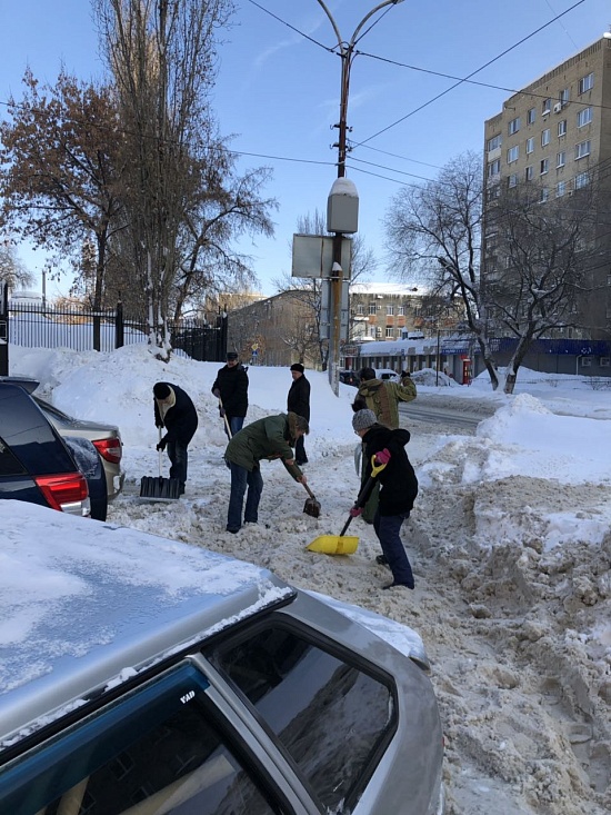 В центре Саратова продолжаются работы 
по благоустройству