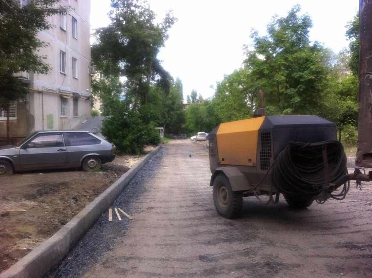 Ремонт дворов. В Заводском районе дан старт 
работам
