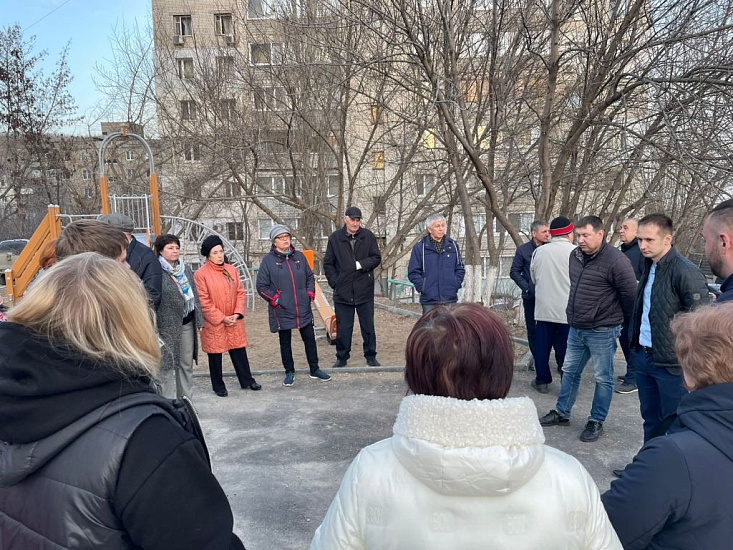 Во Фрунзенском районе проведена встреча 
с жителями по ул. Шелковичная