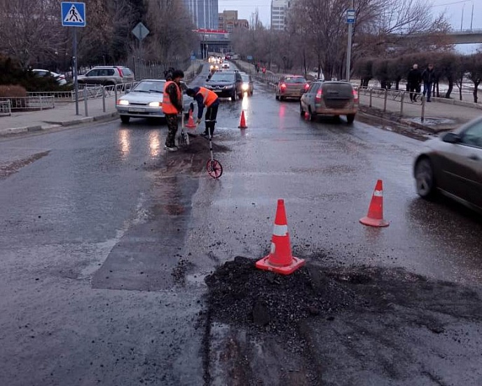 В Саратове за выходные отремонтировали 
6 участков улично-дорожной сети