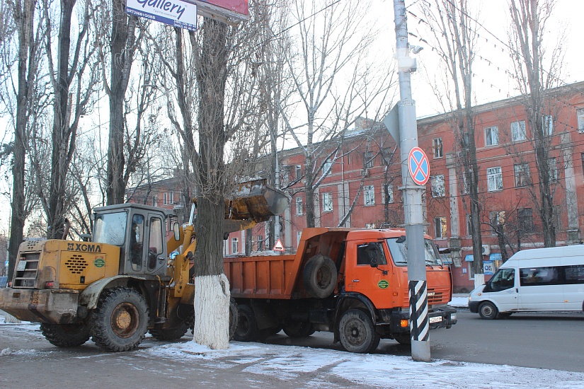 В работах по благоустройству Заводского 
района задействовано более 700 человек