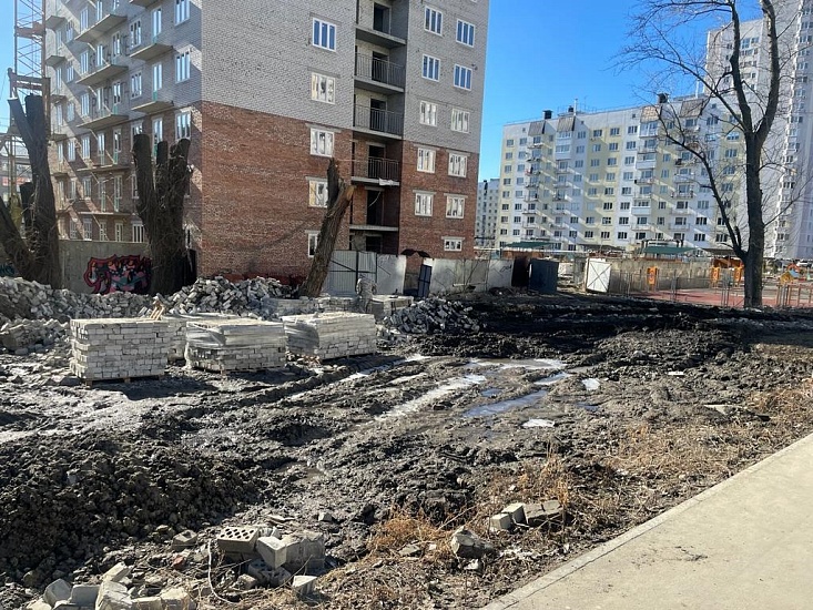Сотрудники комитета муниципального контроля 
обследовали строительные площадки в Заводском районе