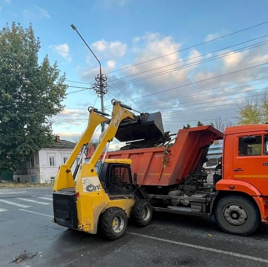 В Волжском районе продолжаются работы 
по благоустройству