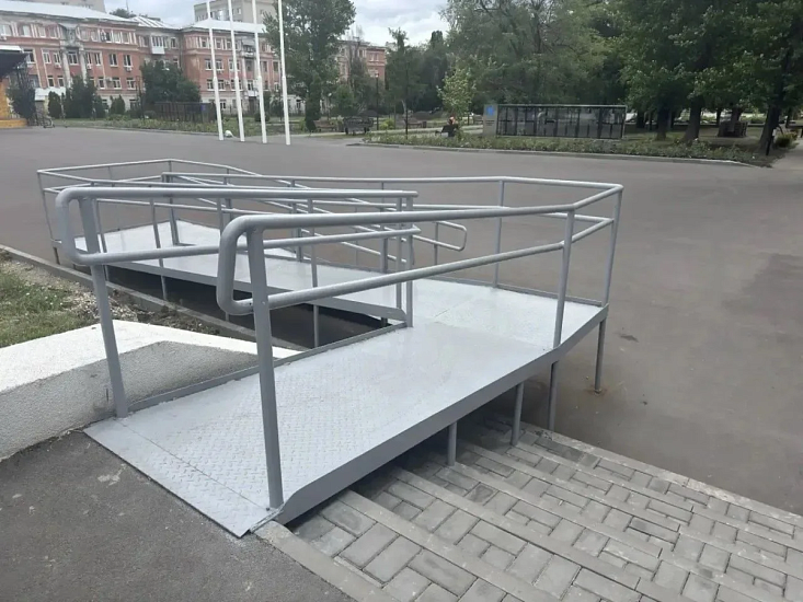 В рамках реализации федерального проекта «Формирование комфортной городской среды» национального проекта «Инфраструктура для жизни» на территории Заводского района в 2026 году выполнен первый этап благоустройства сквера «Дружбы Народов»