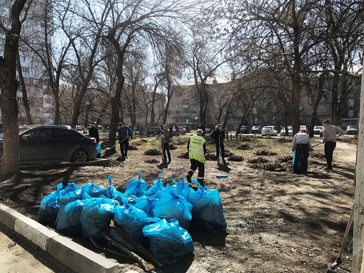 В Заводском районе состоялся субботник