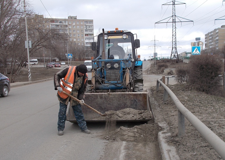 Продолжаются мероприятия по благоустройству 
и ямочному ремонту