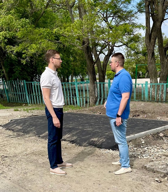 Максим Калядин проверил ход ремонтных 
работ на территории Гагаринского района
