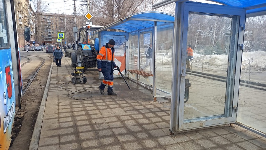 Во Фрунзенском районе проводятся мероприятия 
по приведению объектов городской инфраструктуры в нормативное состояние