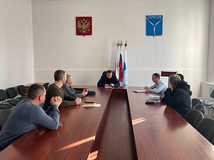 В Октябрьском районе состоялась встреча 
с представителями управляющих компаний