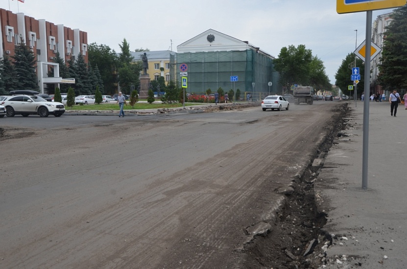 Дневник благоустройства. В Саратове продолжается 
восстановление дорожного полотна городских улиц