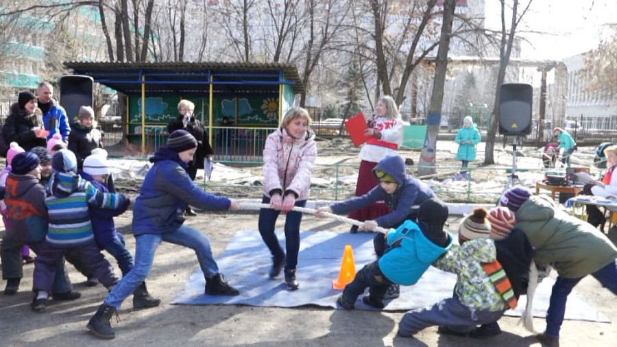 Праздник для детей и родителей