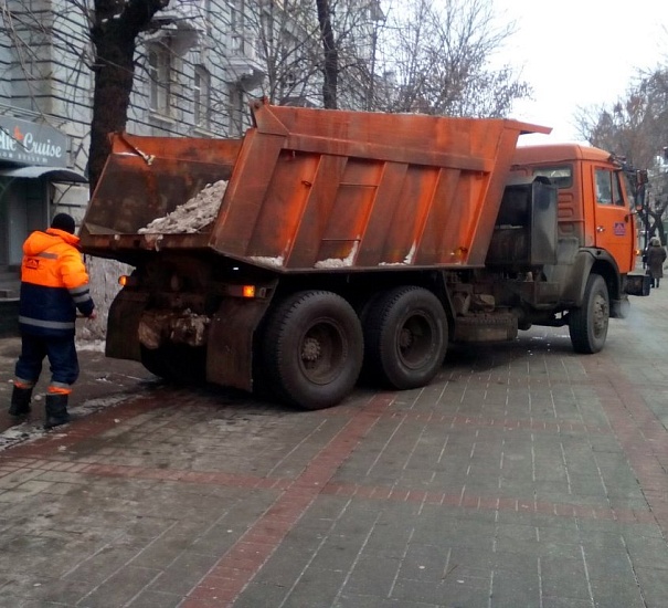 На проспекте Кирова проходят работы по 
благоустройству