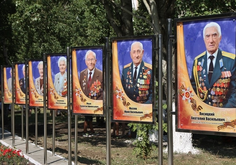 В Кировском районе открыли Галерею воинской 
и трудовой славы