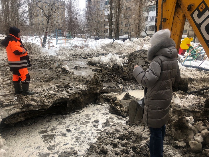 Заместители главы администрации Октябрьского 
района проконтролировали ход работ на сетях ООО «КВС»