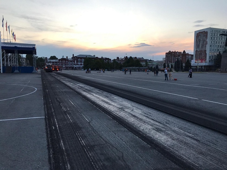 Дневник благоустройства. Ночью начались 
работы по фрезерованию Театральной площади