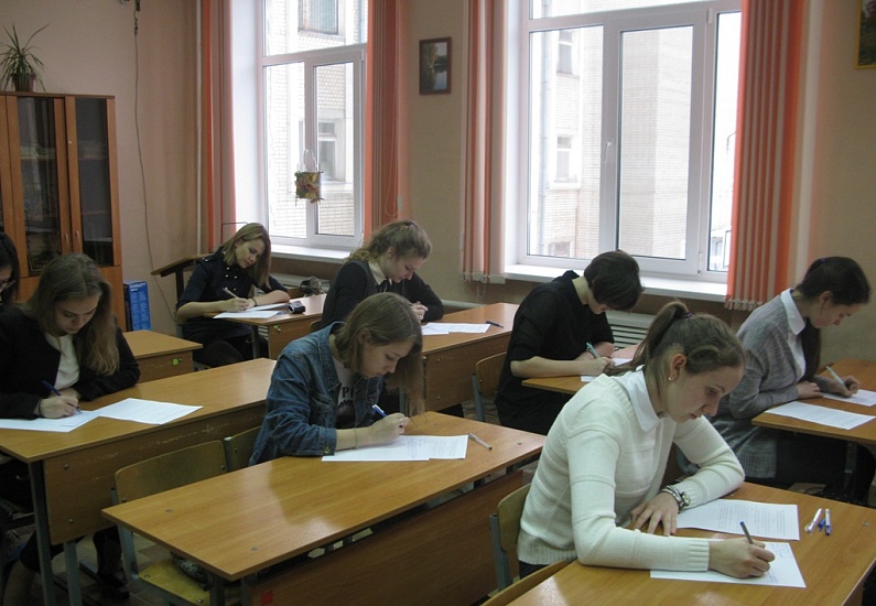 Школьники приняли участие в олимпиаде 
по избирательному праву