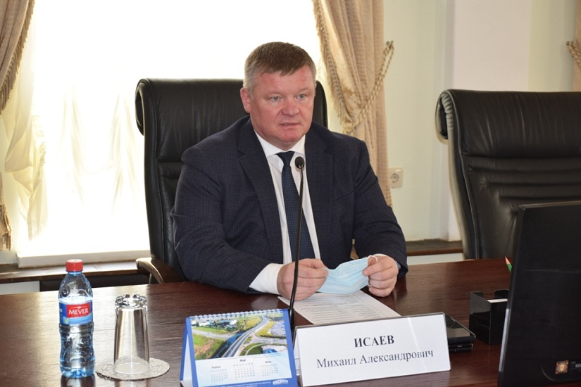 Михаил Исаев подрядчикам по ремонту тротуаров: 
«Нам от вас нужно одно – качество и сроки»