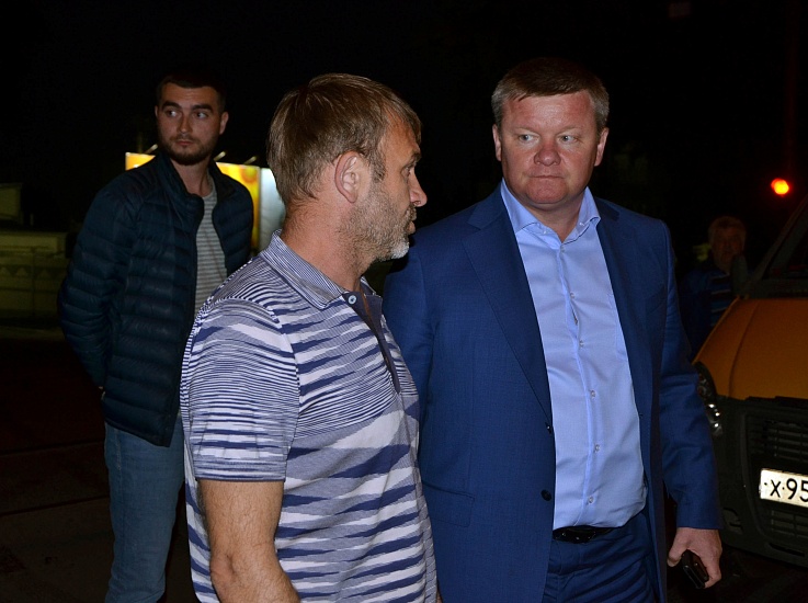 Глава Саратова проинспектировал ремонт 
дорог