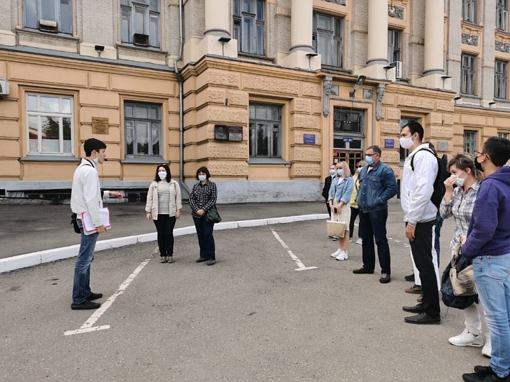 «Саратов – это я». В рамках празднования 
Дня города состоялись пешие прогулки по значимым местам Саратова