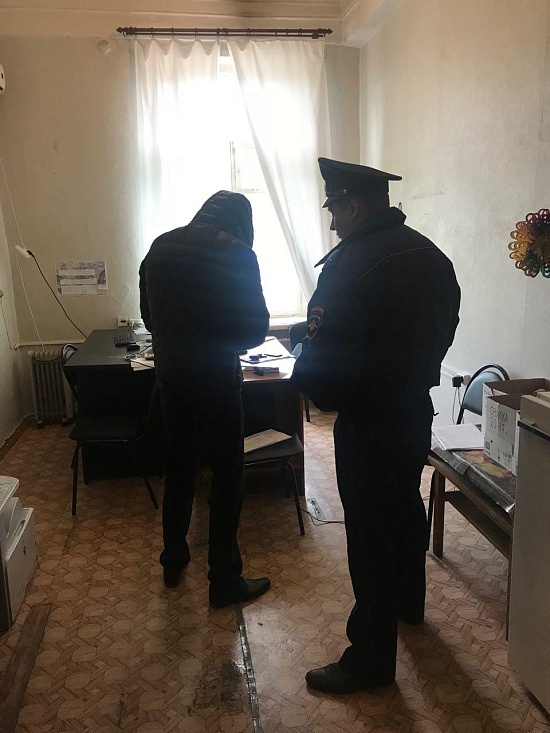 Бытовое дебоширство должно быть пресечено 
и наказано