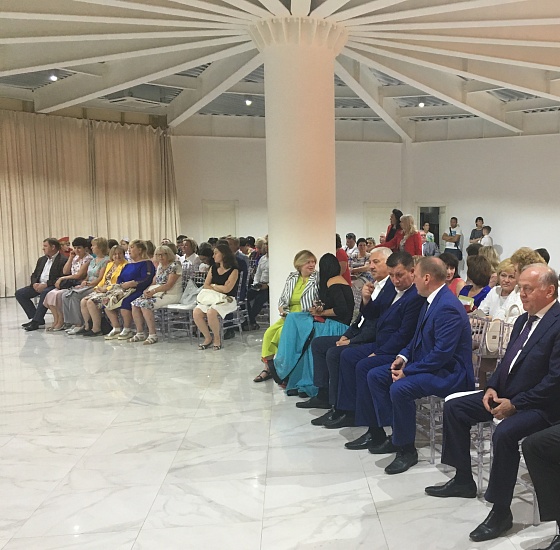 «Саратов – это я». В шахматном дворце состоялась 
праздничная программа