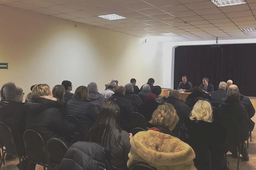 По поручению главы города прошла встреча 
в пос. Зональный
