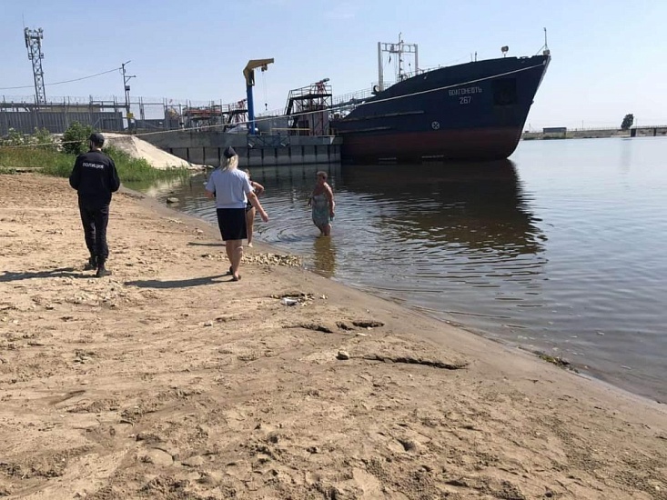 В Саратове продолжаются рейды по местам 
отдыха на водных объектах