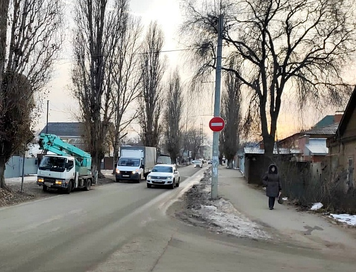 Продолжается установка дорожных знаков