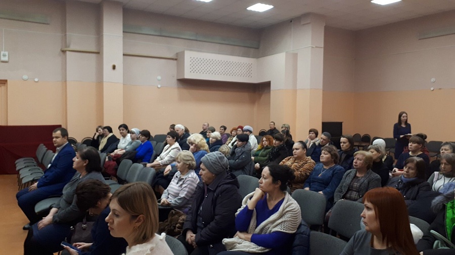 Жители Октябрьского района обсудили вопросы 
благоустройства