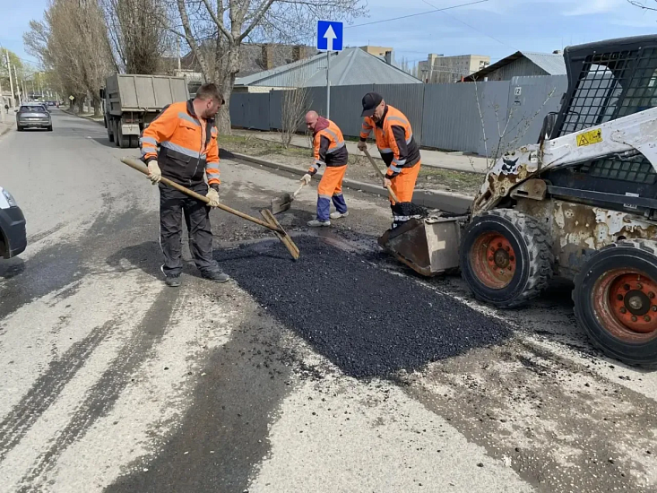 В городе продолжается текущий ремонт дорог