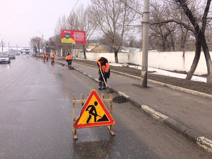 В Кировском районе ведутся работы по благоустройству 
территорий