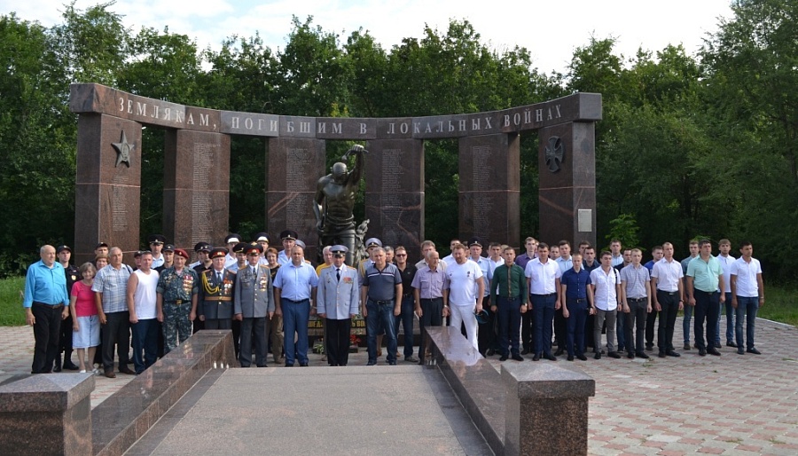 Члены добровольной народной дружины приняли 
участие в мероприятиях, посвященных Дню воздушно-десантных войск