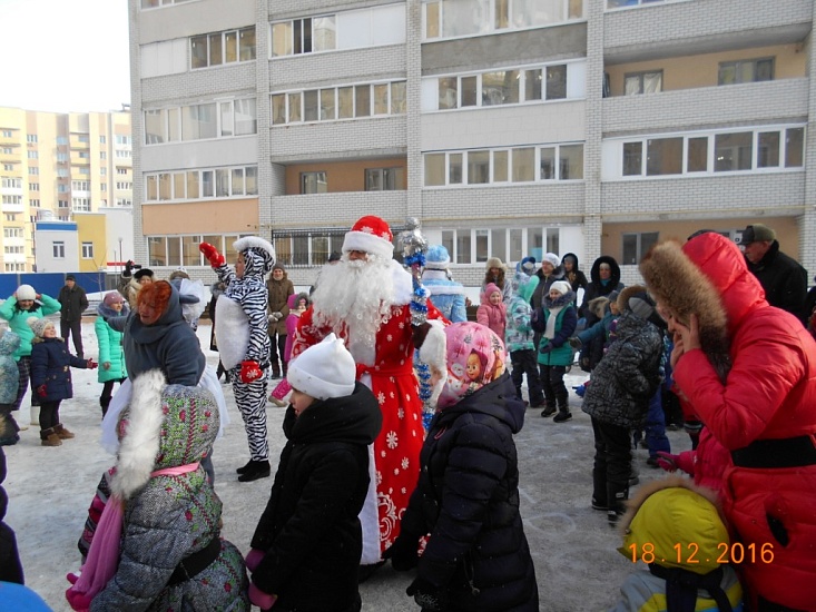 Дед Мороз в каждый двор