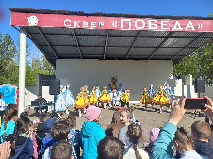 В преддверии Международного дня семьи 
для жителей Ленинского района состоялись праздничные мероприятия