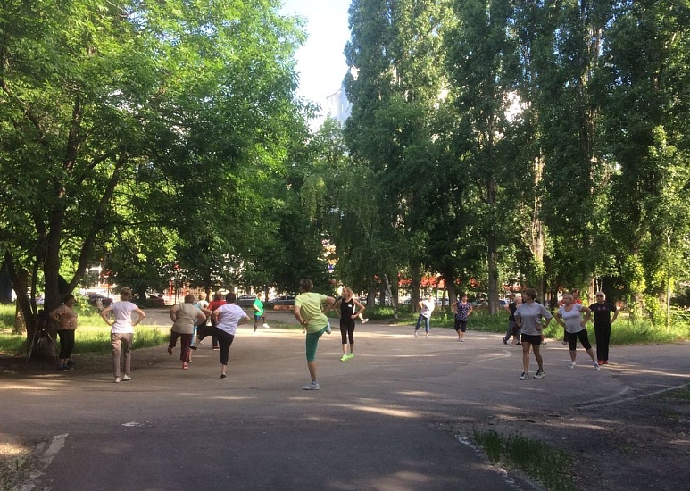 В Саратове проведены утренние зарядки