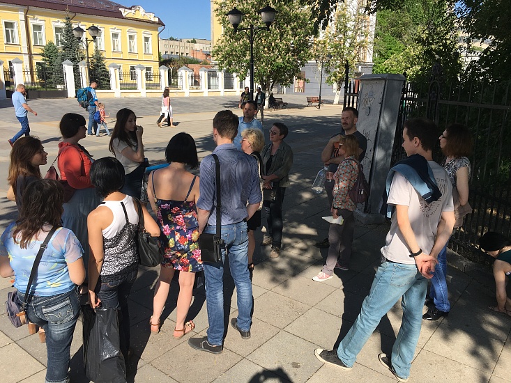 «Городские выходные»: продолжаются пешие 
экскурсии по городу