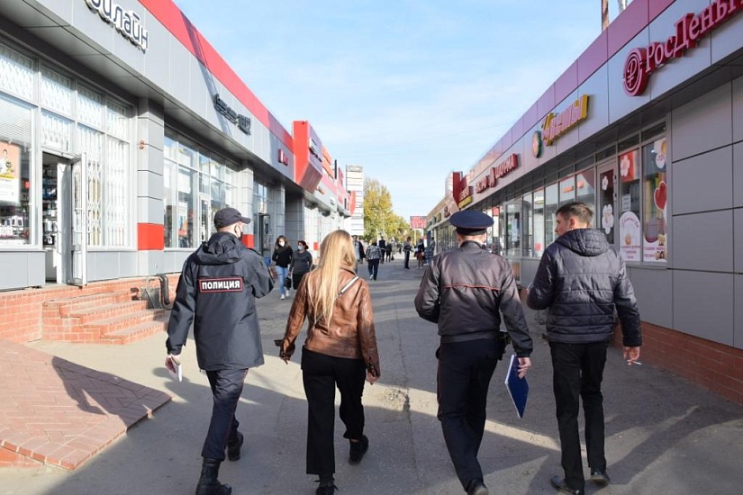 В Ленинском районе города выявлены нарушители 
масочного режима