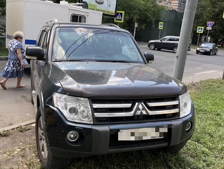 В Октябрьском районе продолжаются мероприятия 
по выявлению нарушений правил парковки