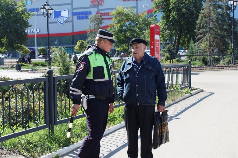 В Саратове прошел профилактический рейд 
«Пешеход на переход!»