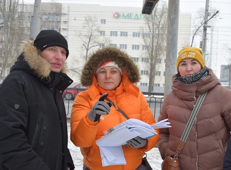 Сотрудники управления по охране окружающей 
среды и зеленых насаждений осуществили выезд в сквер по проспекту 50 лет Октября