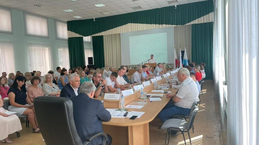 Во Фрунзенском районе проведено постоянно 
действующее совещание при главе администрации