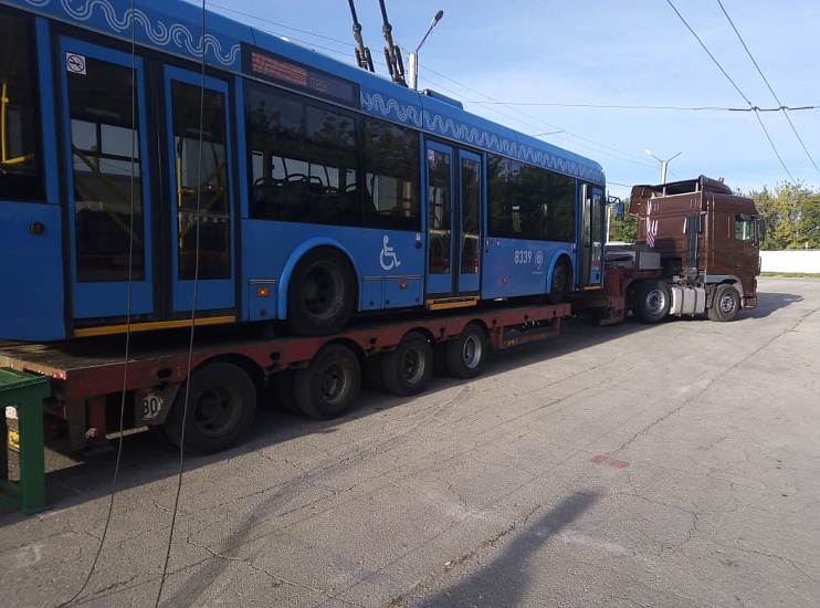 В Саратов продолжают поступать столичные 
троллейбусы