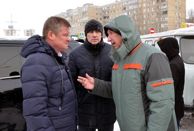 Глава города совершил объезд, проконтролировав 
уборку снега