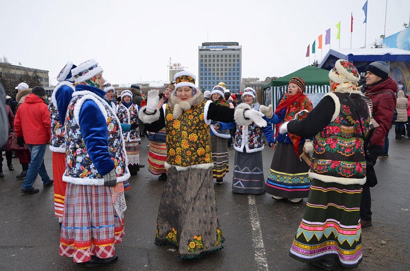 Широкая Масленица собрала тысячи саратовцев