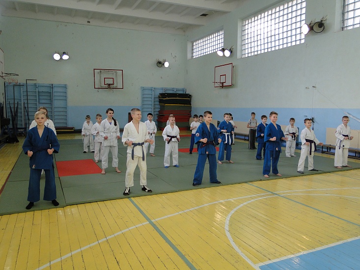 Продолжается подготовка к чемпионату по 
армейскому рукопашному бою и КУДО