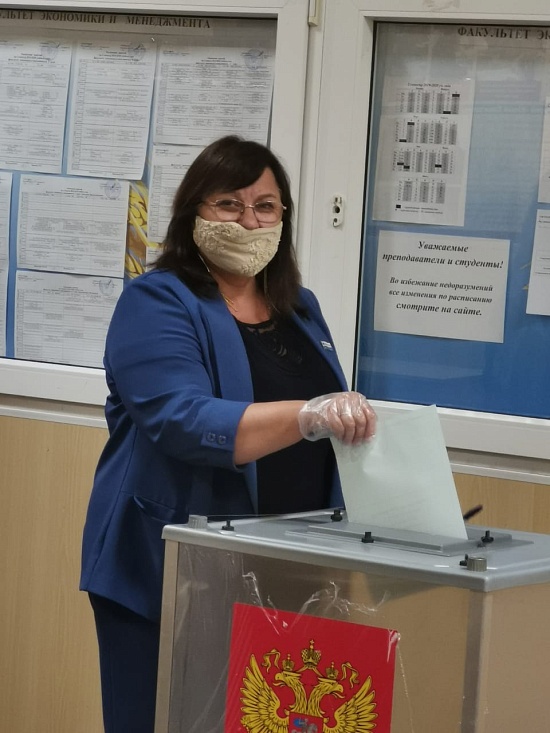 Заместитель председателя Саратовской 
городской Думы приняла участие в Общероссийском голосовании