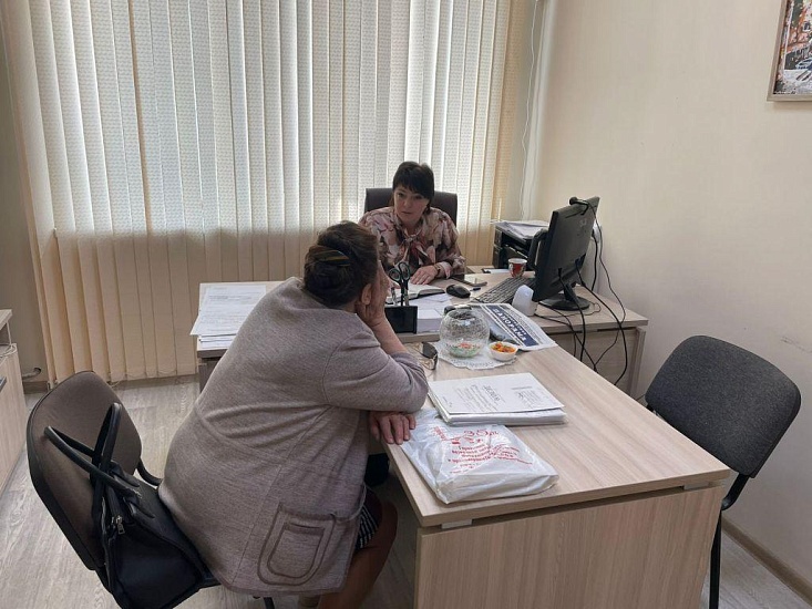 Заместитель главы администрации Фрунзенского 
района по общественным отношениям провела личный прием